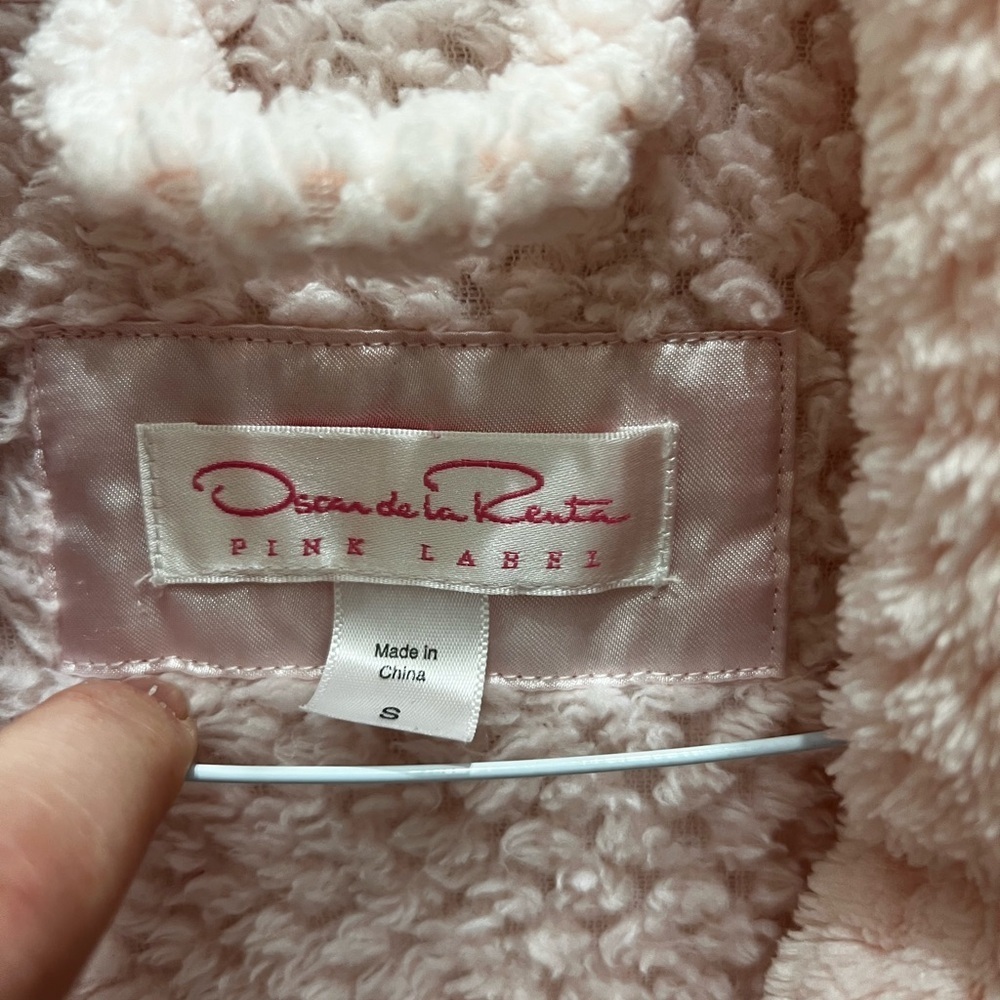Oscar de la Renta Pink Label Pink Textured Robe - Picture 2 of 4